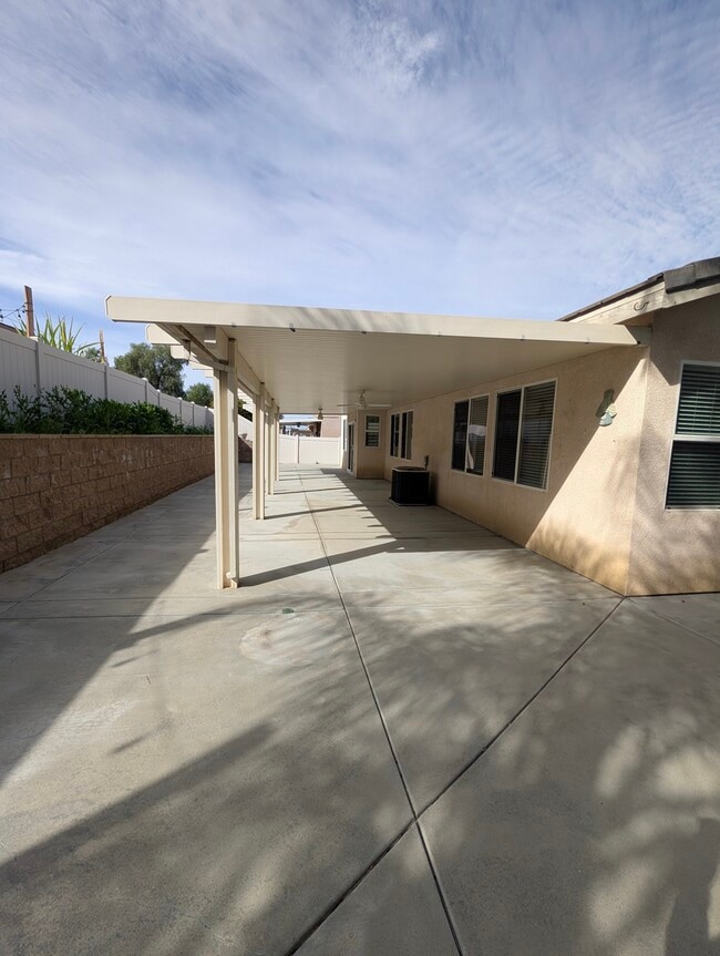 Building Photo - 1468 Burns Ln