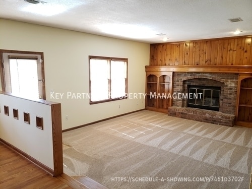 Building Photo - 7717 W 112th-