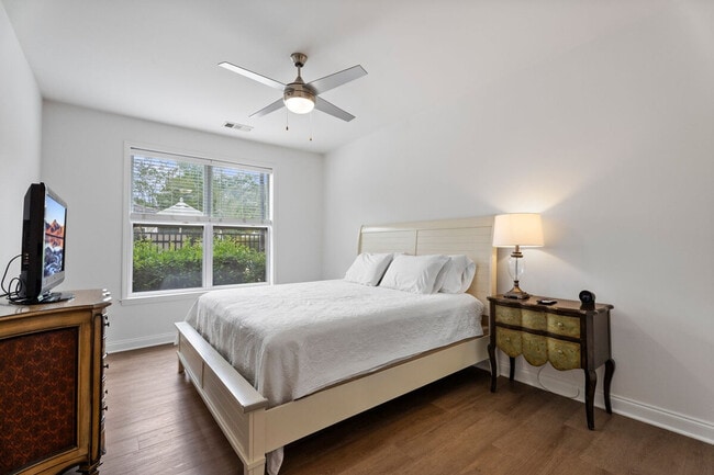 Building Photo - 2018 Renaissance Park Pl