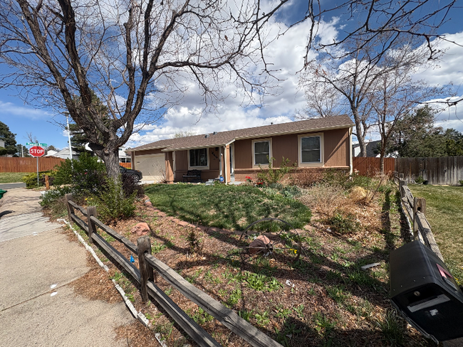 Building Photo - 15129 E Stanford Dr