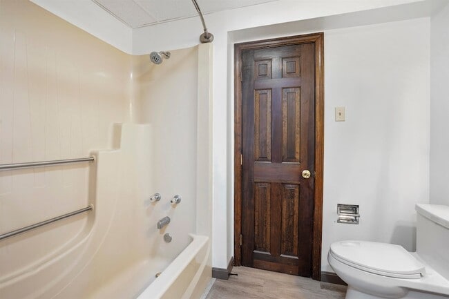 Building Photo - 103 Portsmouth Ave