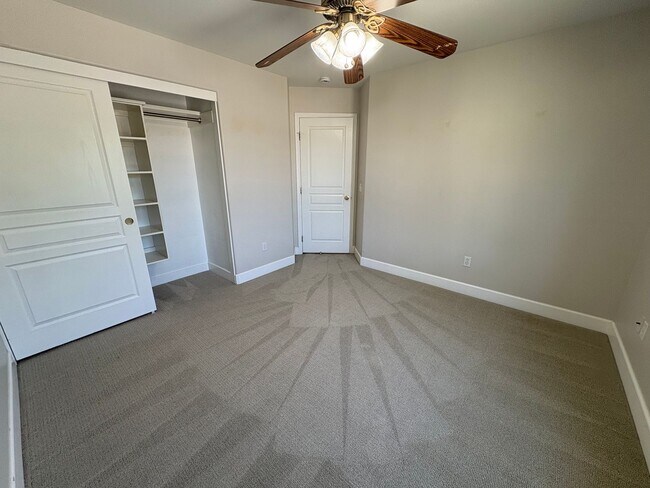 Building Photo - NW Two story home, located in Foxwood subd...