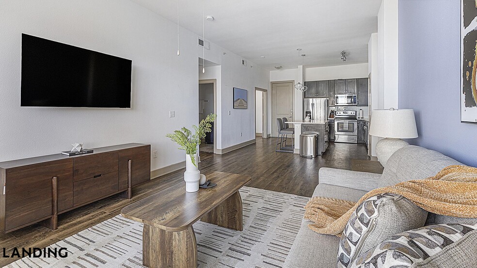 Building Photo - 5005 Galleria Dr