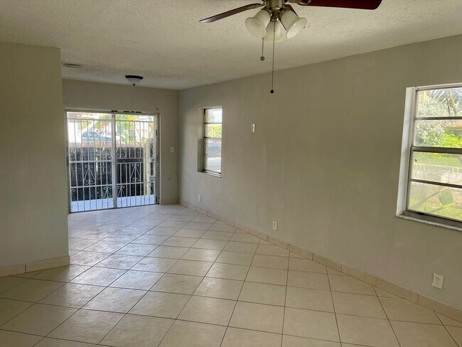 Building Photo - West Park single family house