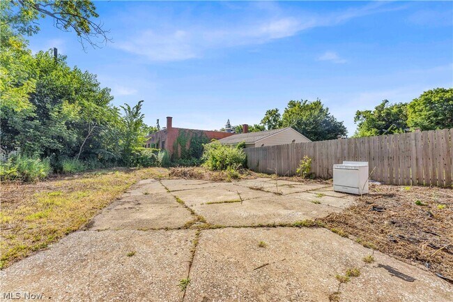 Building Photo - 3187 W 44th St
