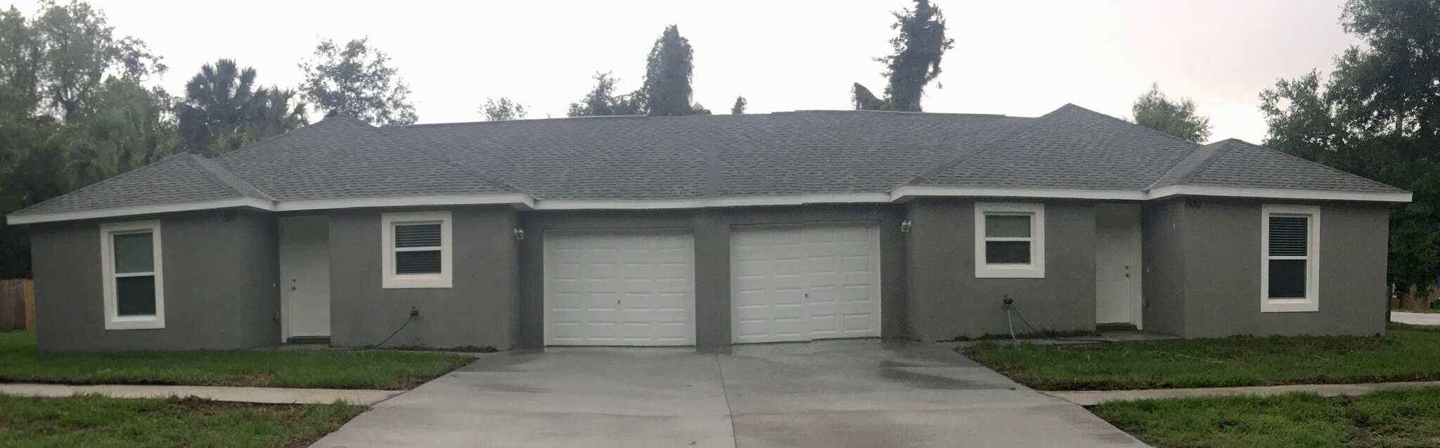 Duplex Unit - 810 E Gottsche Ave