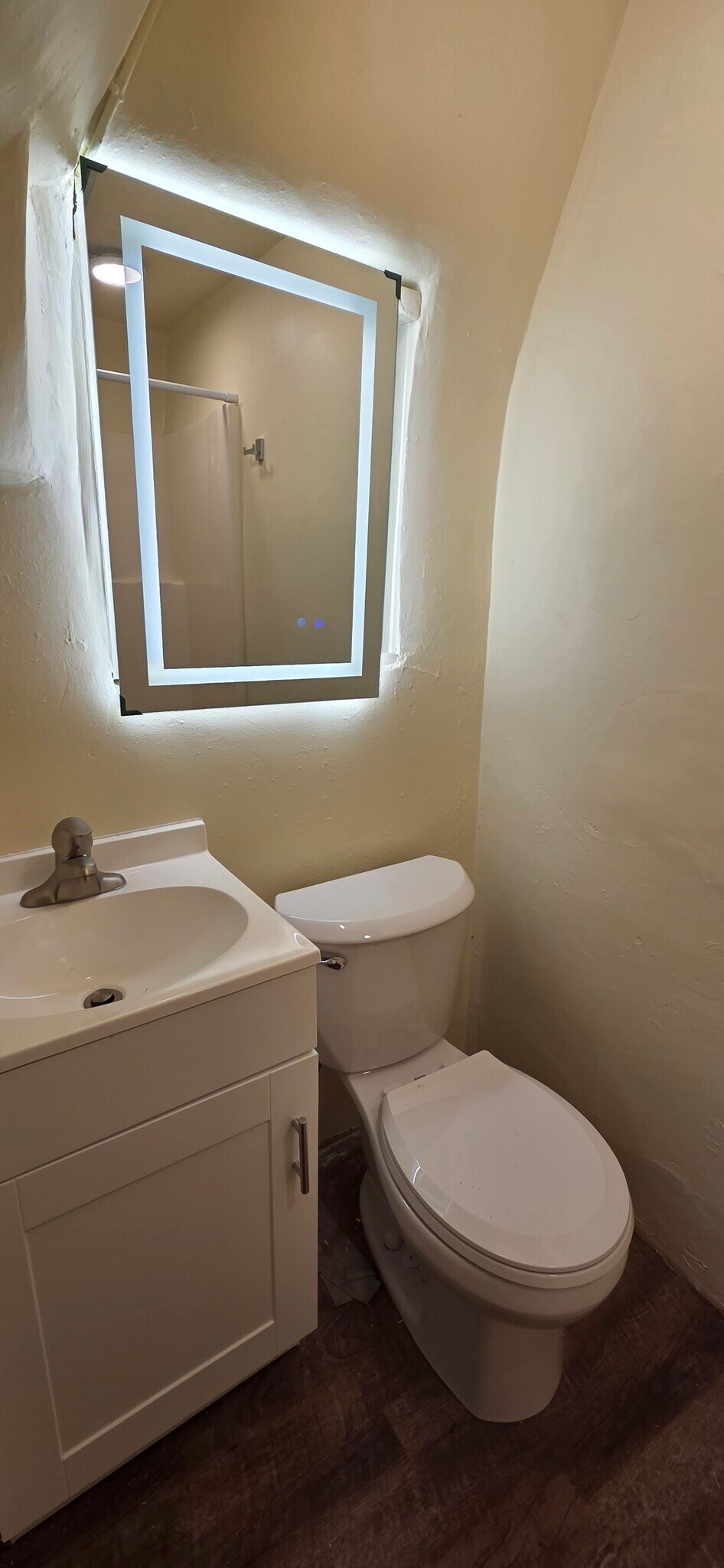 Building Photo - 335 N Main St