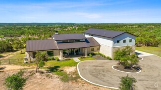 Building Photo - 600 S Oak Forest Dr