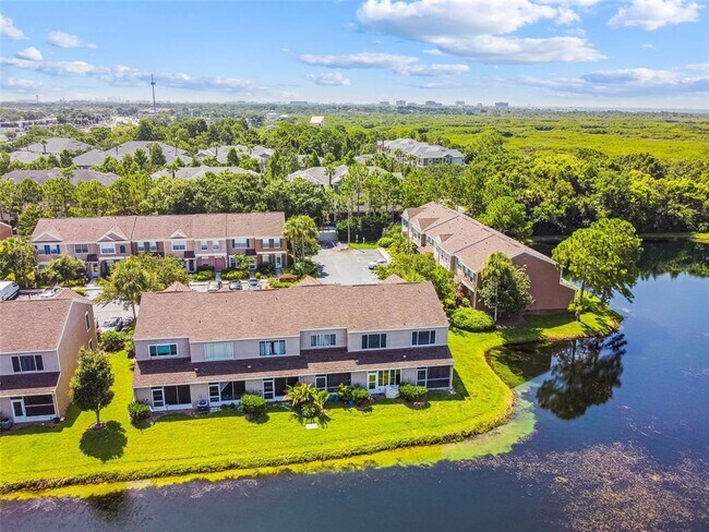 Building Photo - 6355 Bayside Key Dr