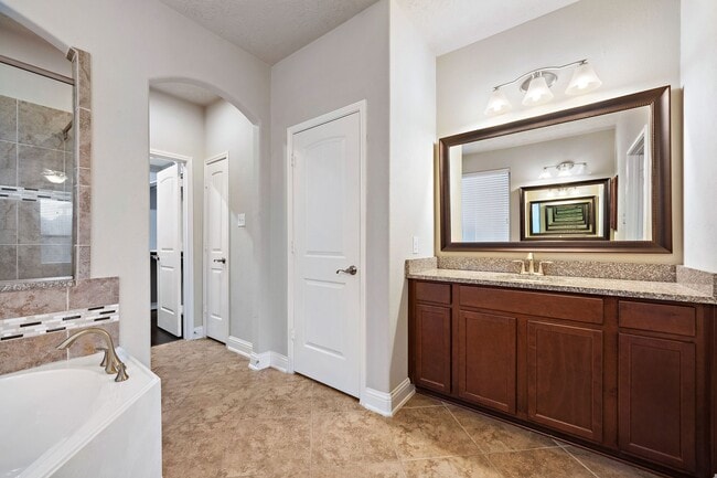 Building Photo - 20711 Bristol Meadow Ln