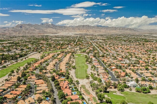 Building Photo - 7829 Ben Hogan Dr
