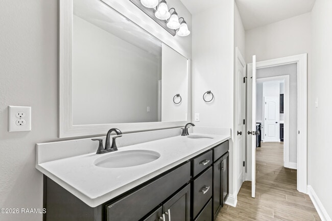 Building Photo - 128 Rose Of Sharon Ln