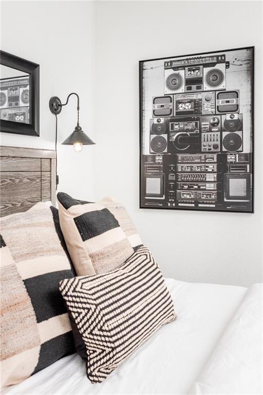 Building Photo - 1975 W Deane St