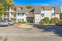 Building Photo - 5995 E Iliff Ave