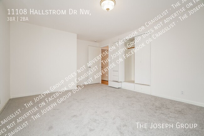 Building Photo - 11108 Hallstrom Dr