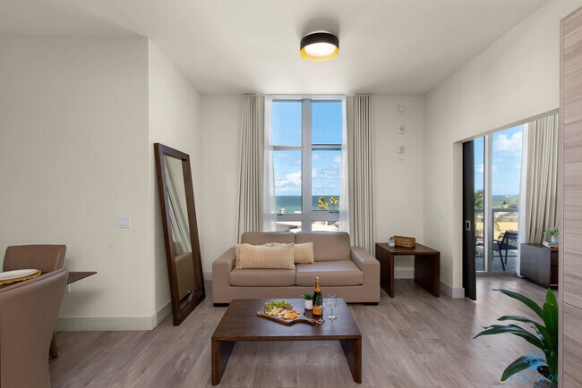 Building Photo - 777 N Ocean Dr