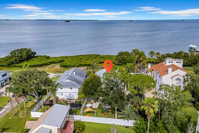 Building Photo - 555 S Gulf Dr