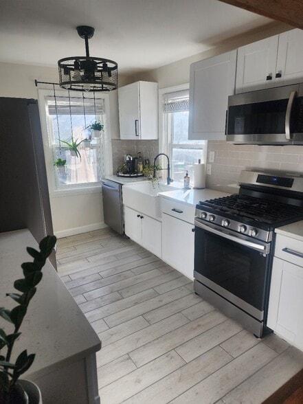 Building Photo - 519 S Williston St