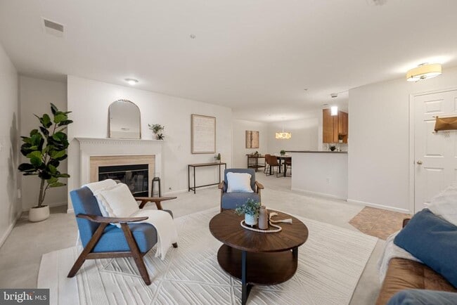 Building Photo - 6111 Wigmore Ln