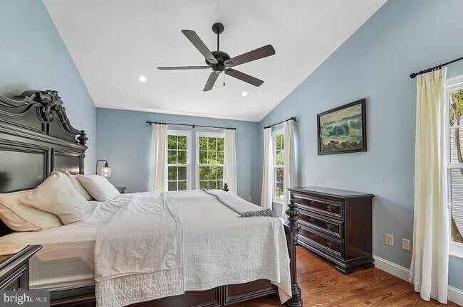 Building Photo - 18613 Meadowland Terrace