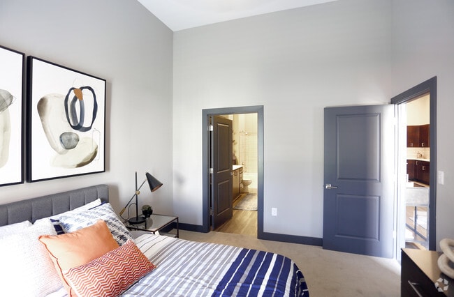 1BR, 1BA - 908 SF - Spark Apartments