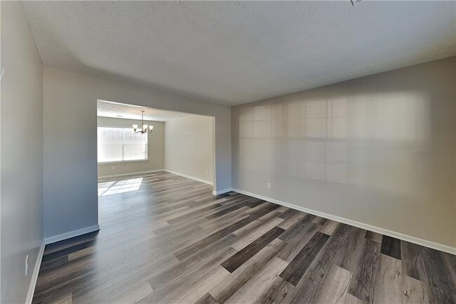 Building Photo - 3193 English Ivy Ln