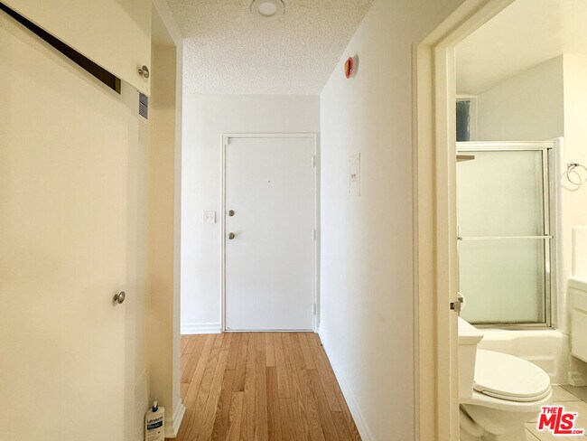 Building Photo - 222 Washington Ave