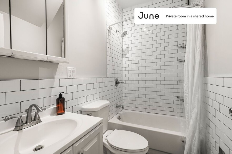 Building Photo - Room in Shared 4 bed/2 bath home in Williamsburg