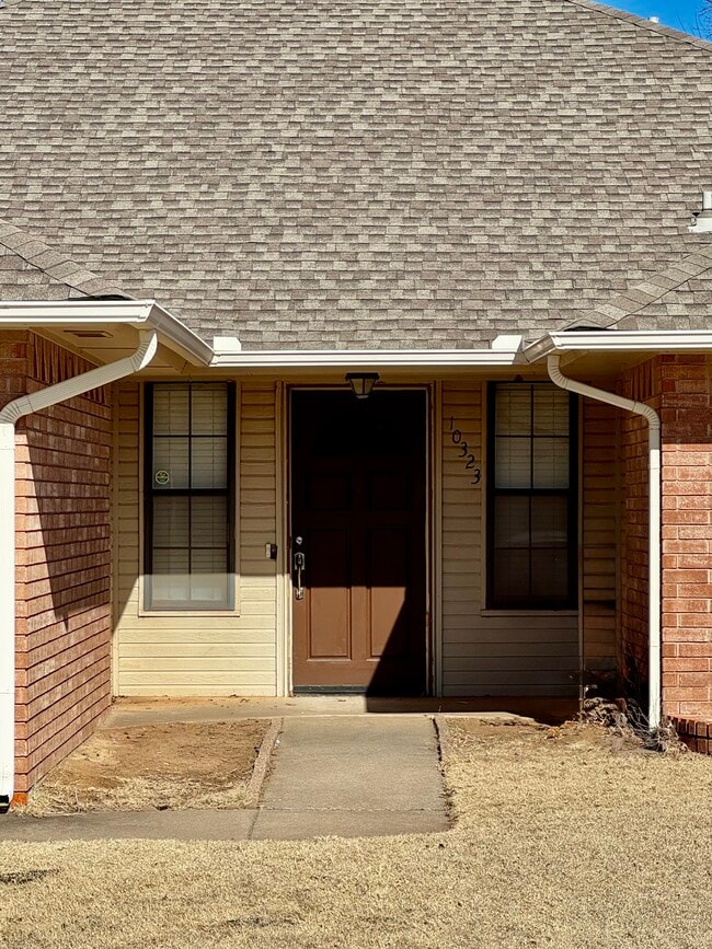 Building Photo - 10323 Haven Cir