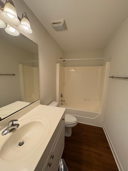 Building Photo - 231 Durango Pl