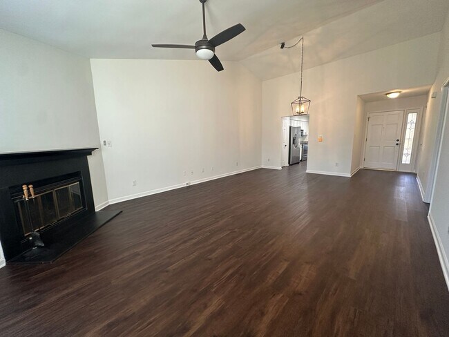 Building Photo - 224 Hanover Pl