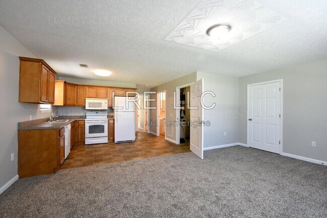 Building Photo - 306 Keeneland Dr