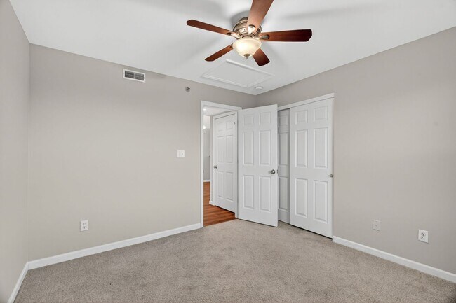 Building Photo - HALF OFF FIRST MONTH RENT!! Beautiful 2-Bedroom, 2-Bath Condo in a Prime Location!