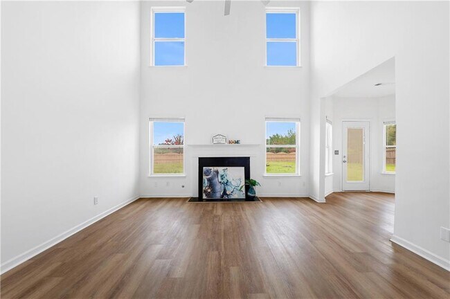 Building Photo - 1055 Red Cedar Trail