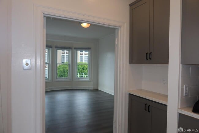 Building Photo - 3315 Steiner St