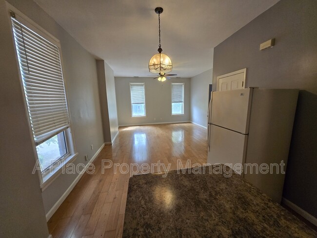 Primary Photo - 3113 Magnolia Ave