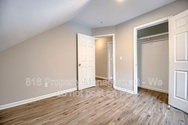 Building Photo - 6901 Jackson Ave