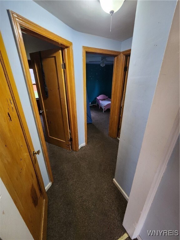 Building Photo - 27 Folger St