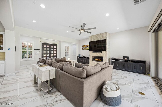 Building Photo - 47 Grand Masters Dr