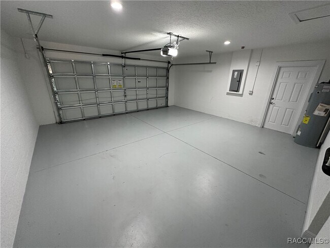 Building Photo - 274 W Glenhaven Dr