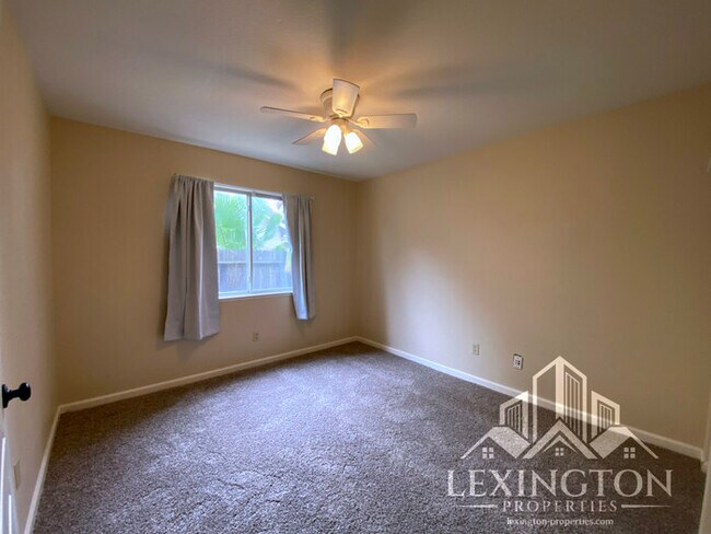 Building Photo - Lovely Updated, 3BD/2BA Home Available in Rocklin, off Stanford Ranch Rd. near Breen Park!