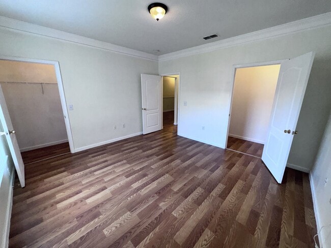 Building Photo - 10412 Villa View Cir
