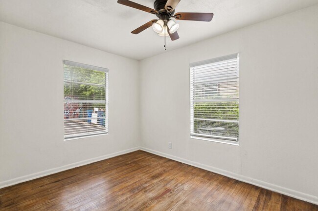 Building Photo - 759 Avondale Ave