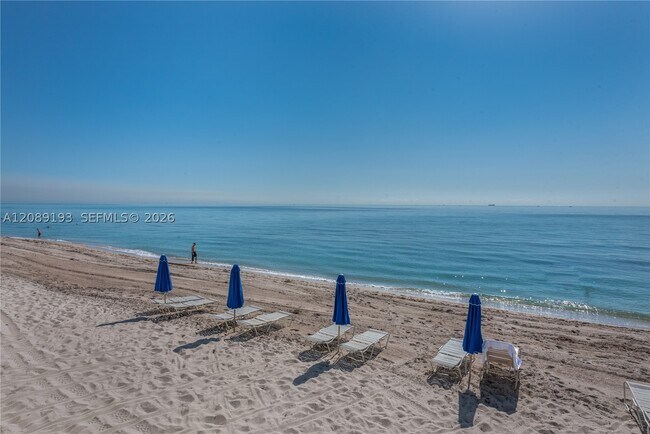 Building Photo - 3180 S Ocean Dr