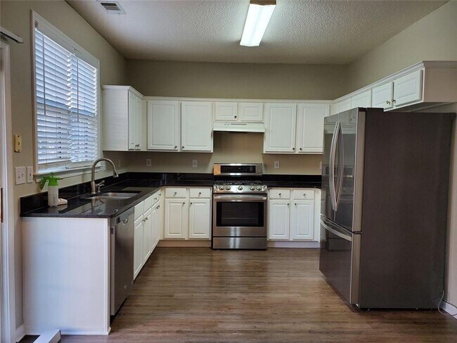 Building Photo - 2623 Davenham Ln