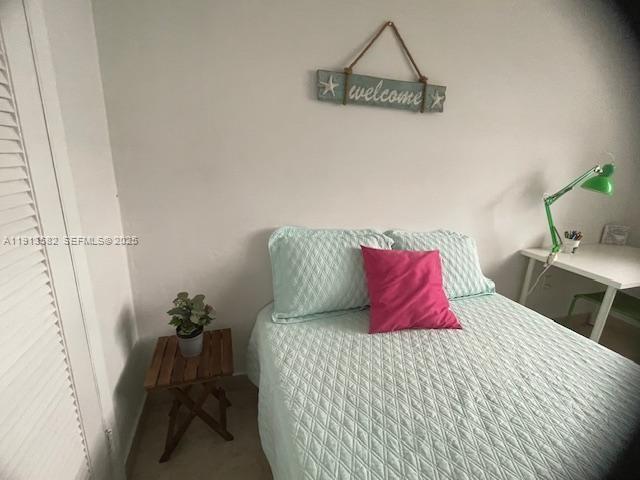 Building Photo - 2920 Point E Dr