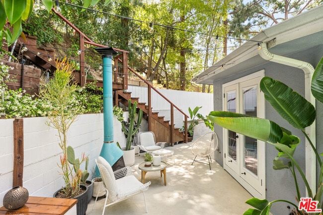 Building Photo - 3744 Buena Park Dr