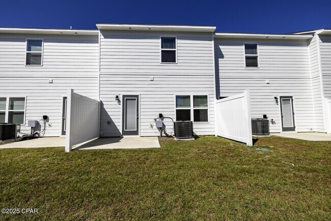 Building Photo - 5862 Tyndall Pkwy