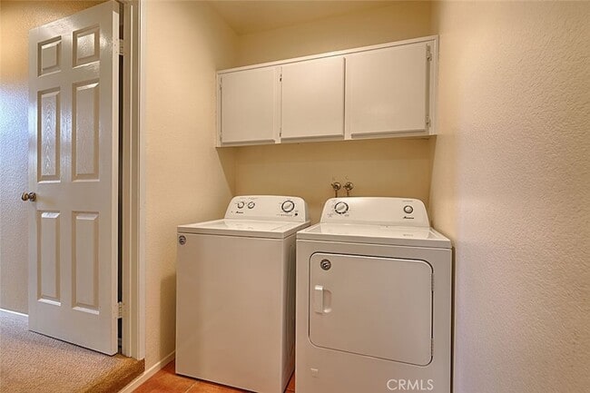Building Photo - 8015 E Treeview Ct
