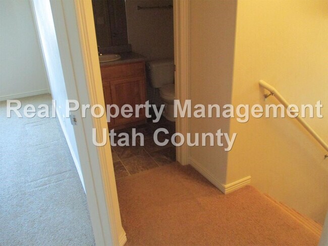Building Photo - Spanish Fork Home